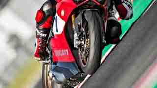 Ducati Panigale V4 25° Anniversario 916 limited edition