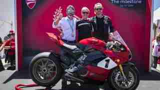 Ducati Panigale V4 25° Anniversario 916 limited edition