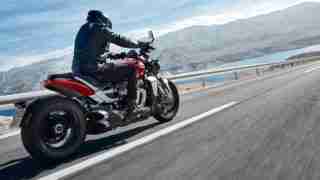 2019 Triumph Rocket 3 R and GT HD wallpaper