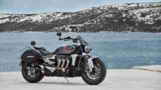 2019 Triumph Rocket 3 R and GT HD wallpaper