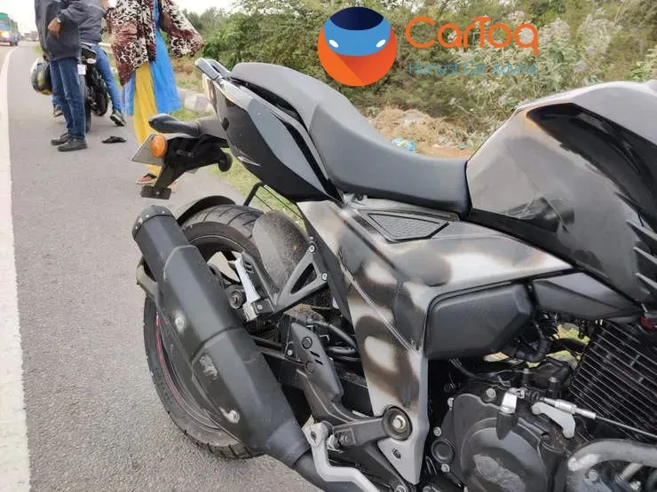 Bs6 Tvs Apache Rtr 160 4v Spy Shot Iamabiker Everything Motorcycle