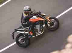 KTM Duke 790