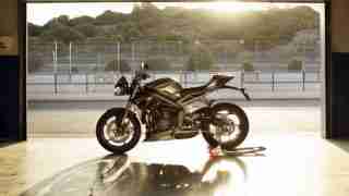2020 Triumph Street Triple RS HD wallpaper