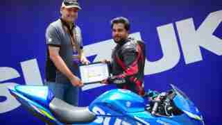 Receiving my participation certificate - Akhil Ganghadharan
