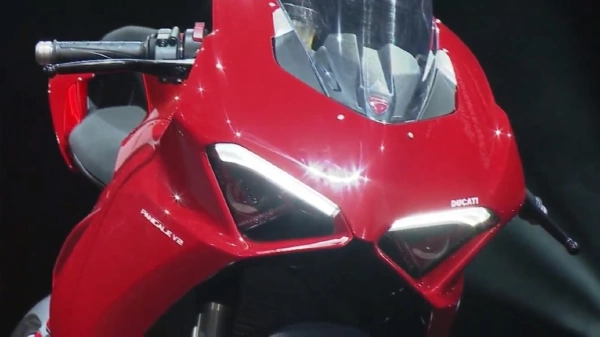 Ducati Panigale V2