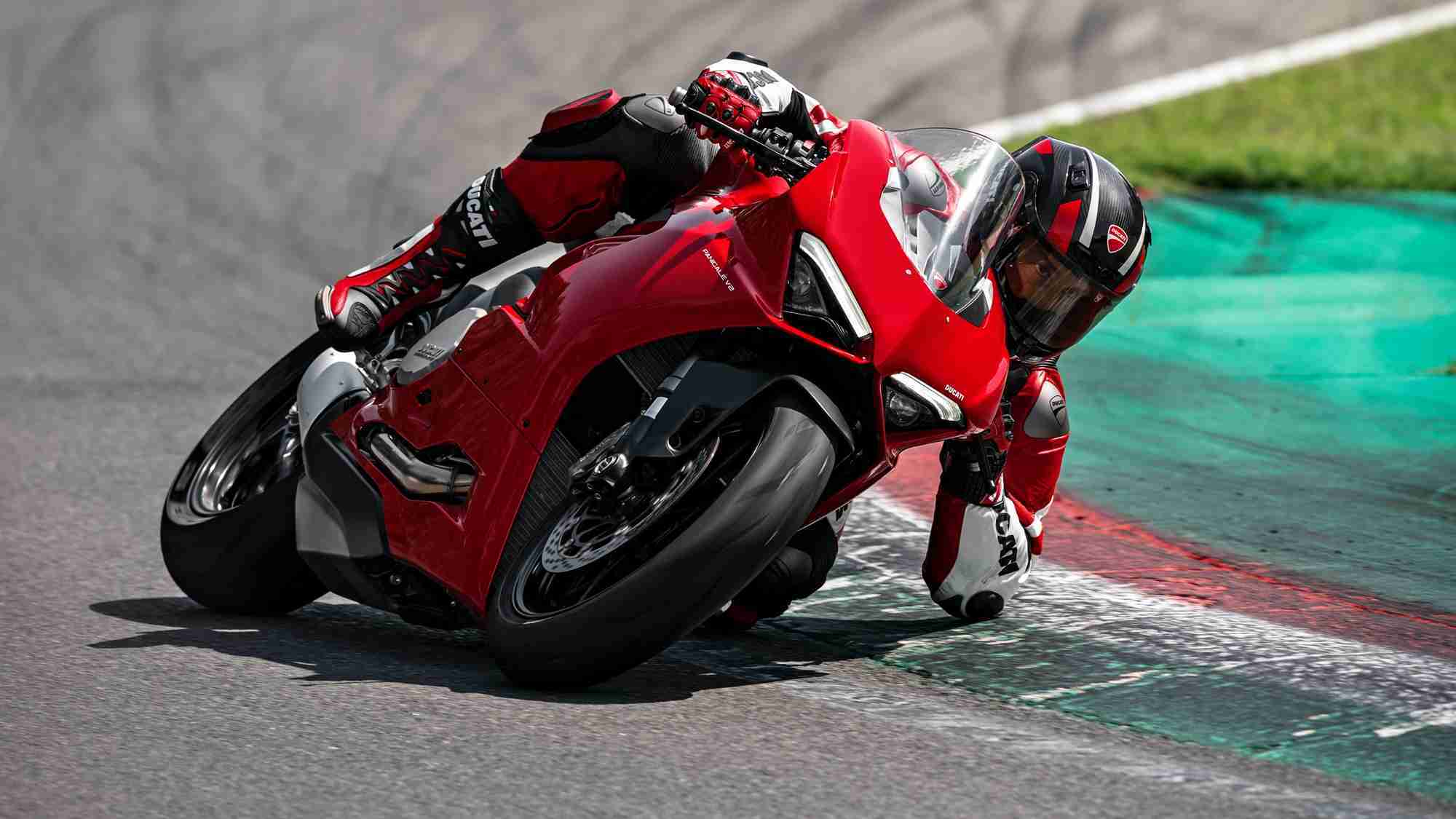 Ducati Panigale V2 HD wallpaper