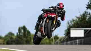 Ducati Streetfighter V4 S - HD wallpaper