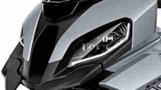 2020 BMW S1000 XR headlights