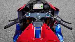 2020 Honda CBR1000RR-R SP Fireblade handlebars cockpit and screen