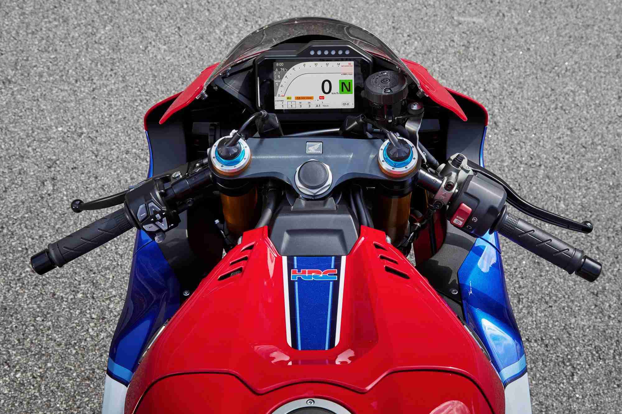 2020 Honda CBR1000RR-R SP Fireblade handlebars cockpit and screen