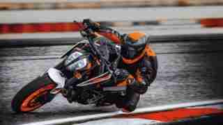 2020 KTM 890 Duke R HD wallpaper