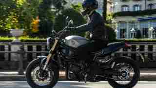 Benelli Leoncino 800 high res images