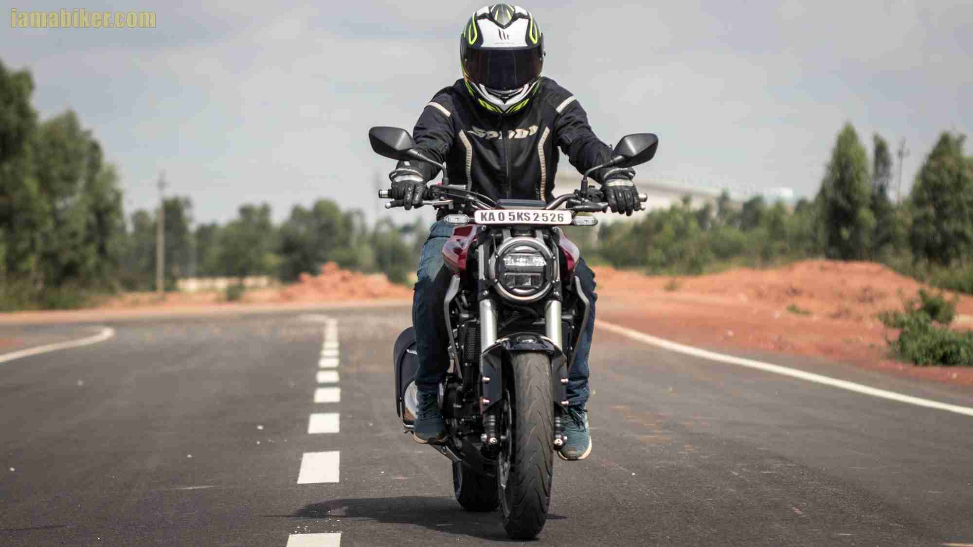 Honda CB300R review