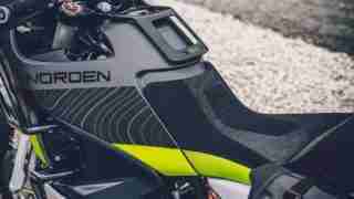 Husqvarna Norden 901 concept tank and seat