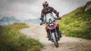 Suzuki V-Strom 1050XT and V-Strom 1050 high res images