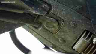 Yamaha MT-15 seat lock
