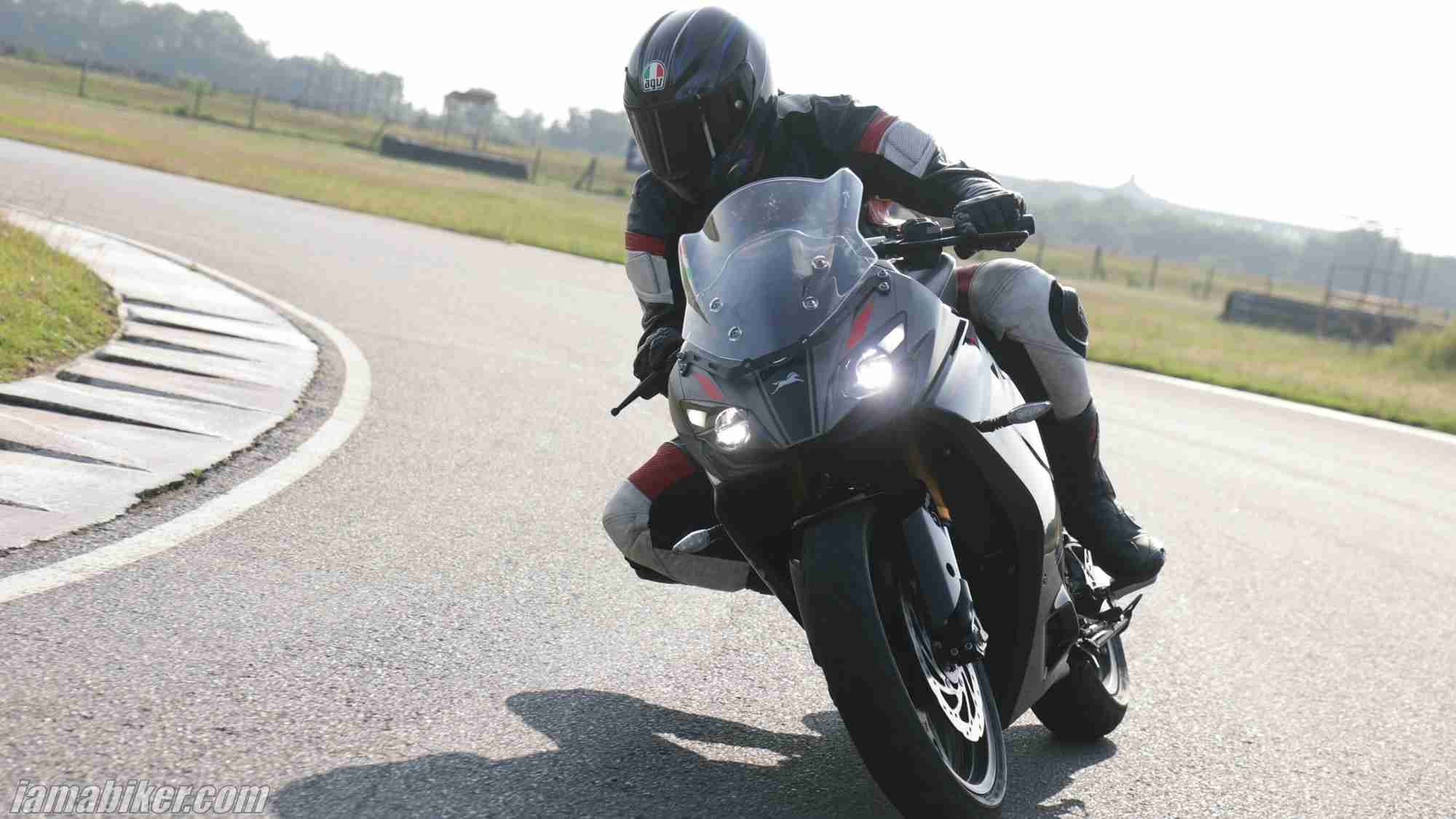 2020 BS6 TVS Apache RR 310 first ride review