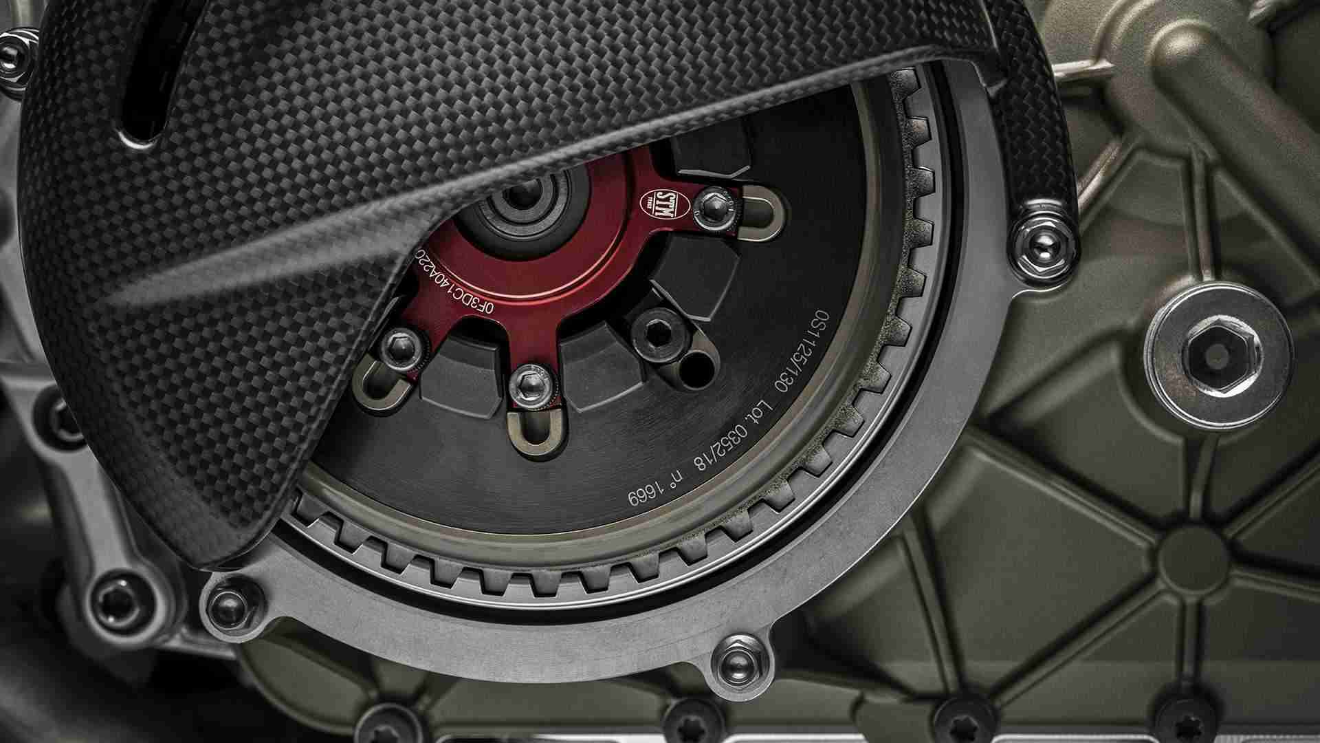 2020-ducati-panigale-v4-superleggera