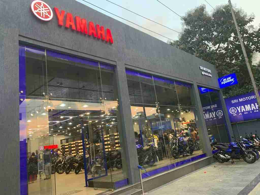 Mr. Motofumi Shitara at Yamaha India second Blue Square dealership