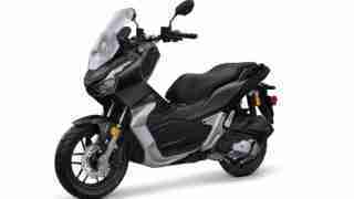 Honda ADV150 front left