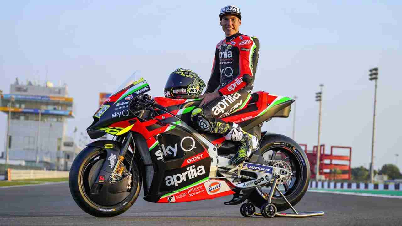 Aleix Espargaro extends contract with Aprilia MotoGP team
