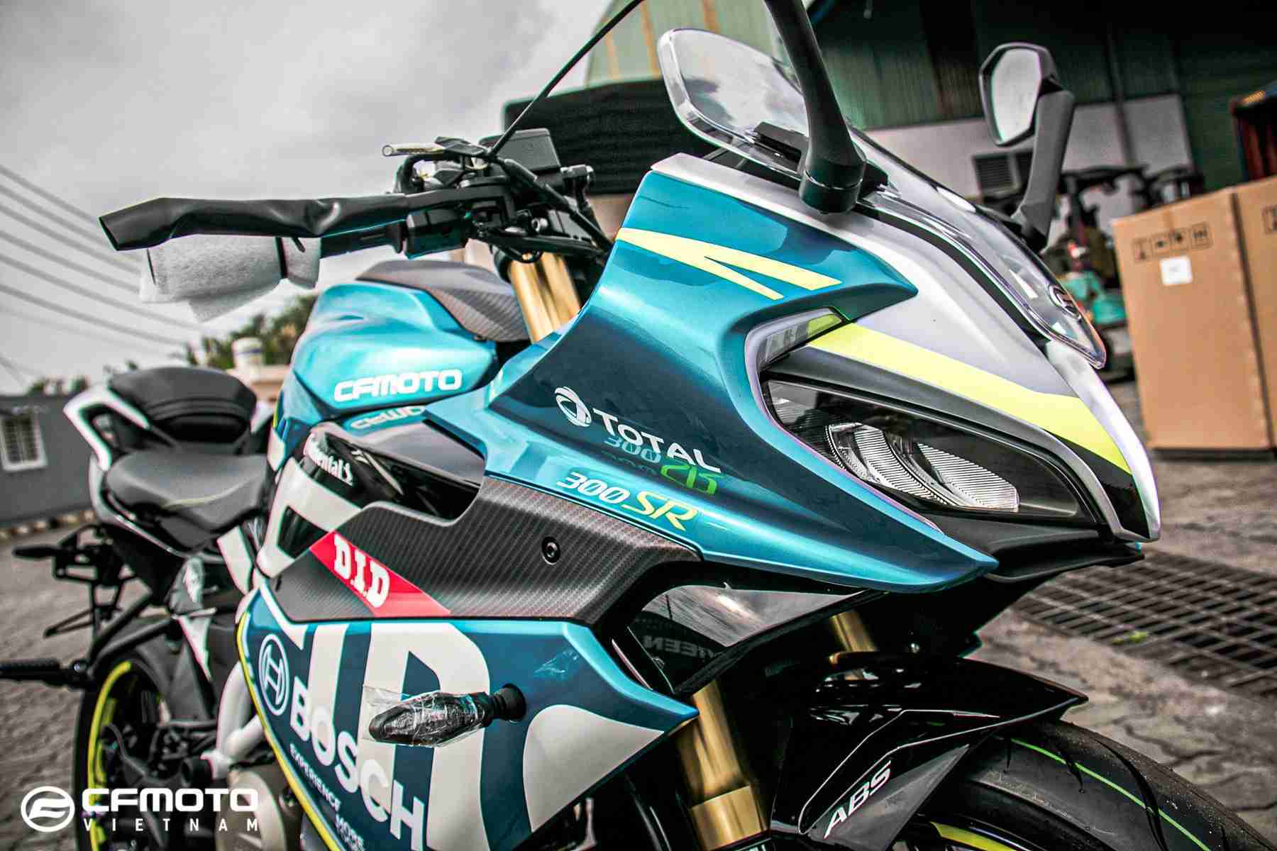 CFMoto 300SR