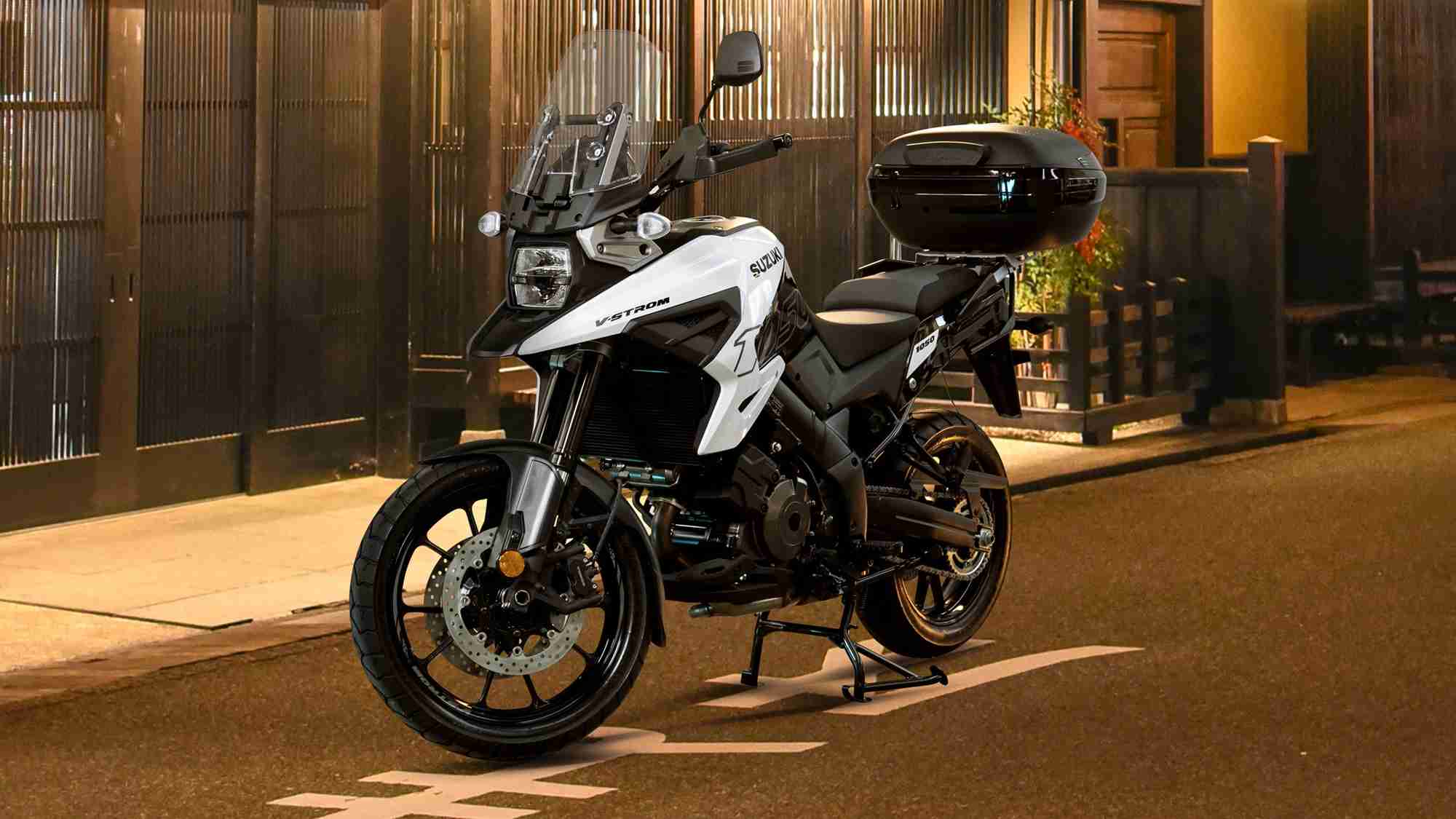 Suzuki V-STROM 1050 MACHI