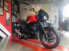 Mojo 300 ABS BS6 Ruby Red colour option