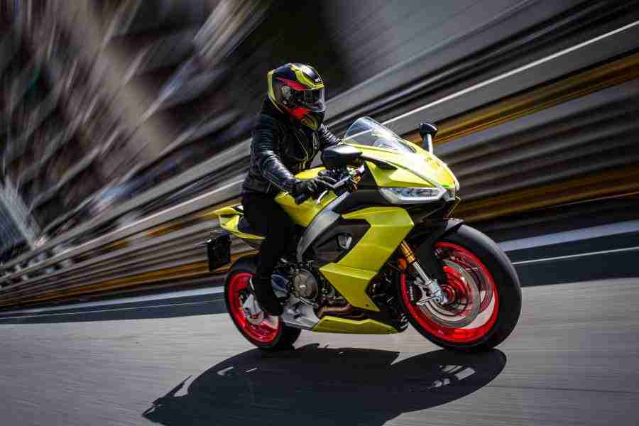 Aprilia RS 660 Acid Gold