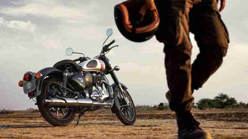 bs6 black classic 350