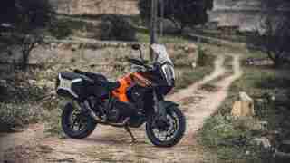 New KTM 1290 SUPER ADVENTURE S