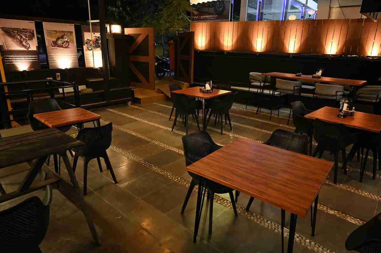 Benelli Cafe Pune