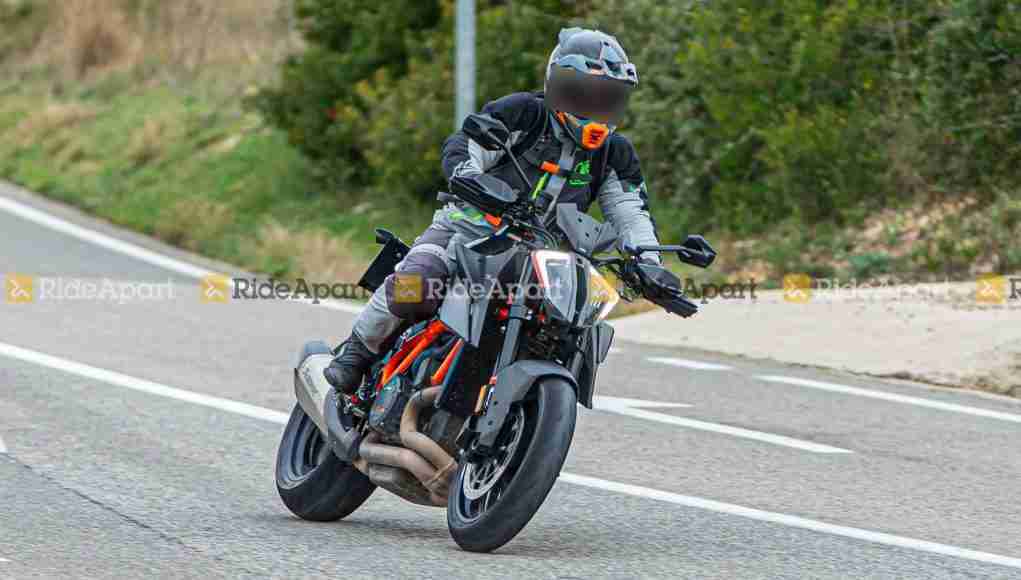 KTM 1290 Super Duke RR Spy Images