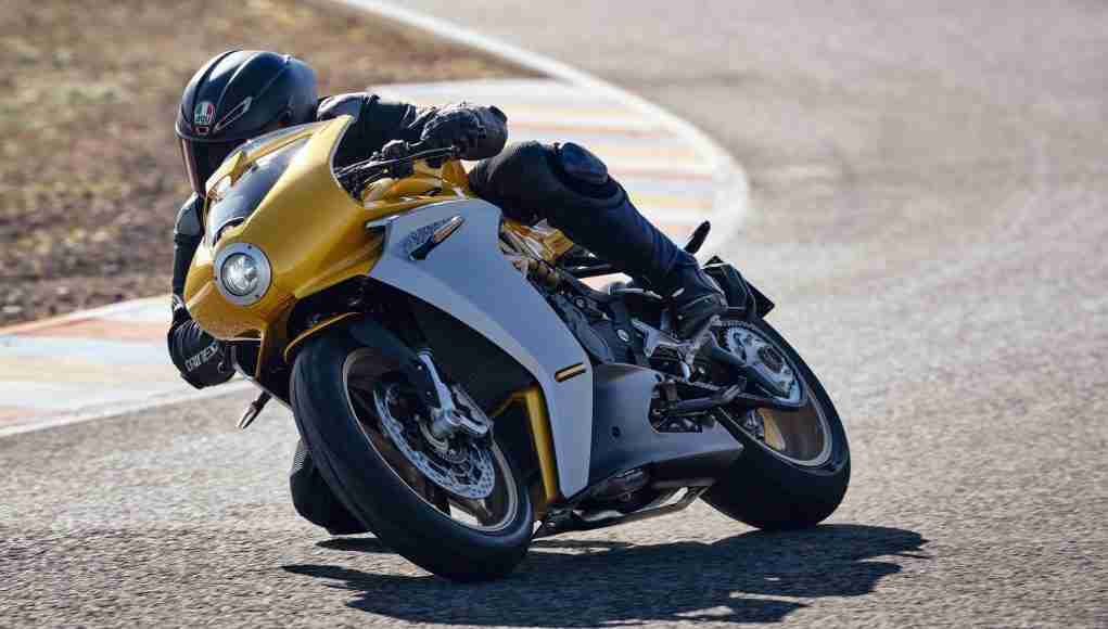 2021 MV Agusta Superveloce