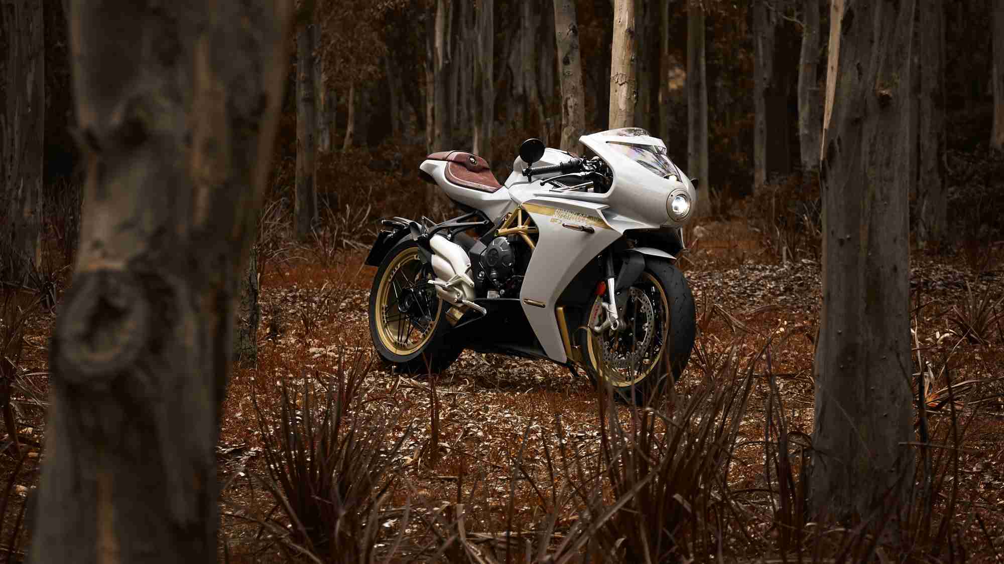 2021 MV Agusta Superveloce S HD wallpaper | IAMABIKER - Everything Motorcycle! 2021 MV Agusta Superveloce S HD wallpaper | IAMABIKER - Everything Motorcycle!