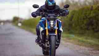 2021 Suzuki GSX-S1000 images