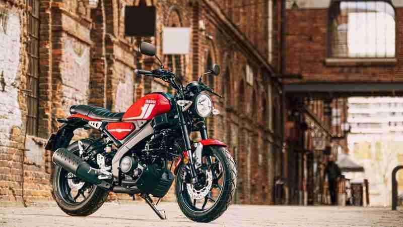 2021 Yamaha XSR125 silencer side view