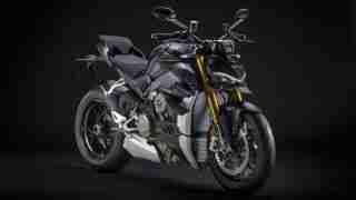 DUCATI STREETFIGHTER V4S in Black
