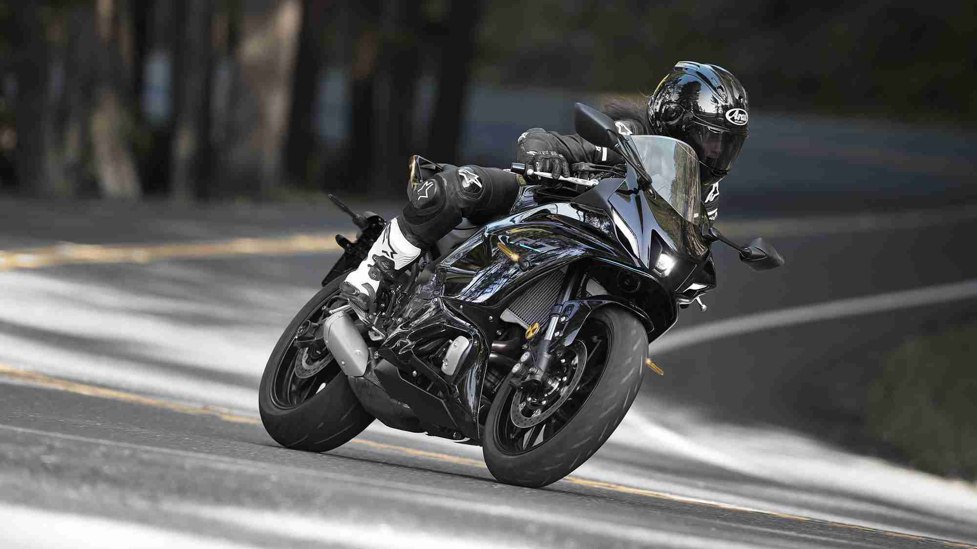 Awesome Yamaha YZF-R7 Wallpapers Awesome Yamaha YZF-R7 Wallpapers