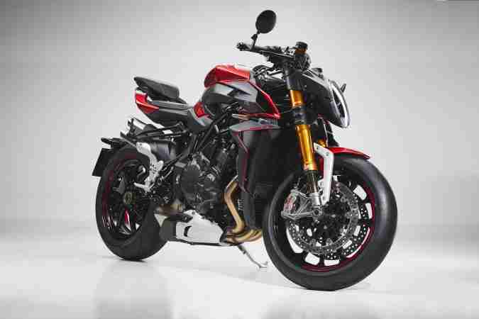 2021 MV Agusta Brutale 1000 RR front three quarter