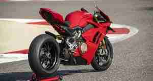 Panigale V4 S with all accessories