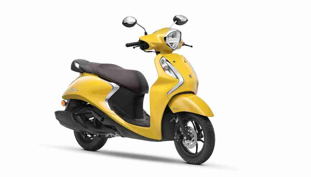 Yamaha Fascino 125 Fi Hybrid Yellow Cocktail colour option