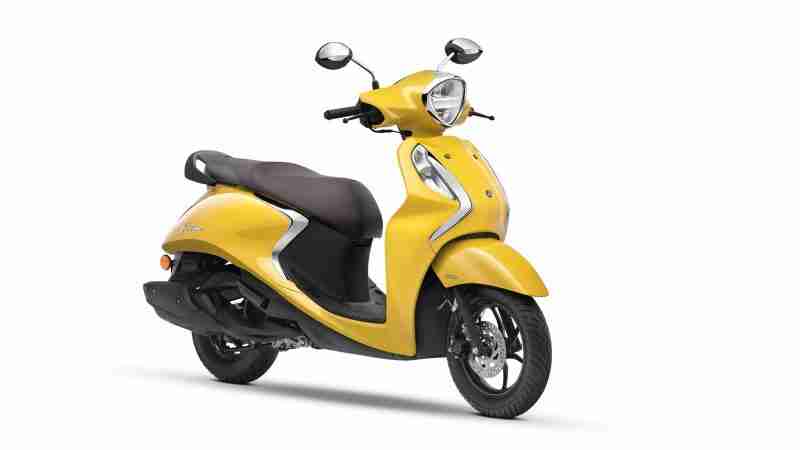 Yamaha Fascino 125 Fi Hybrid Yellow Cocktail colour option