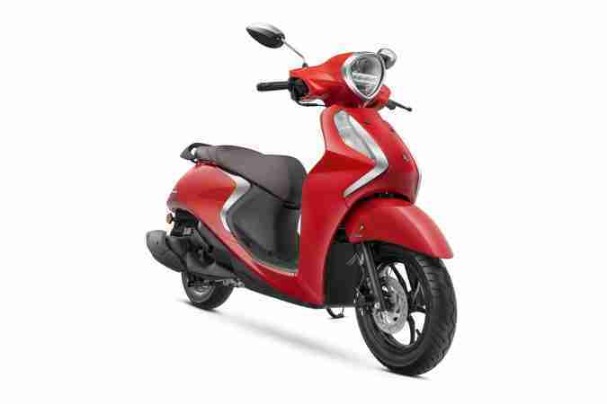 Yamaha Fascino 125 Fi now with Hybrid Power Vivid Red Standard drum brake version