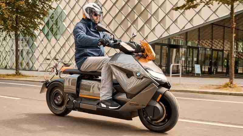BMW CE 04 electric scooter riding