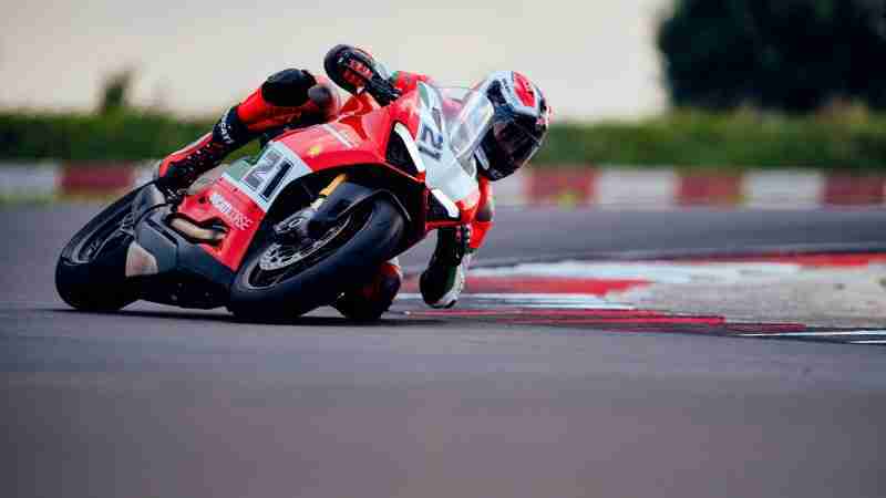 Ducati Panigale V2 - Troy Bayliss tribute