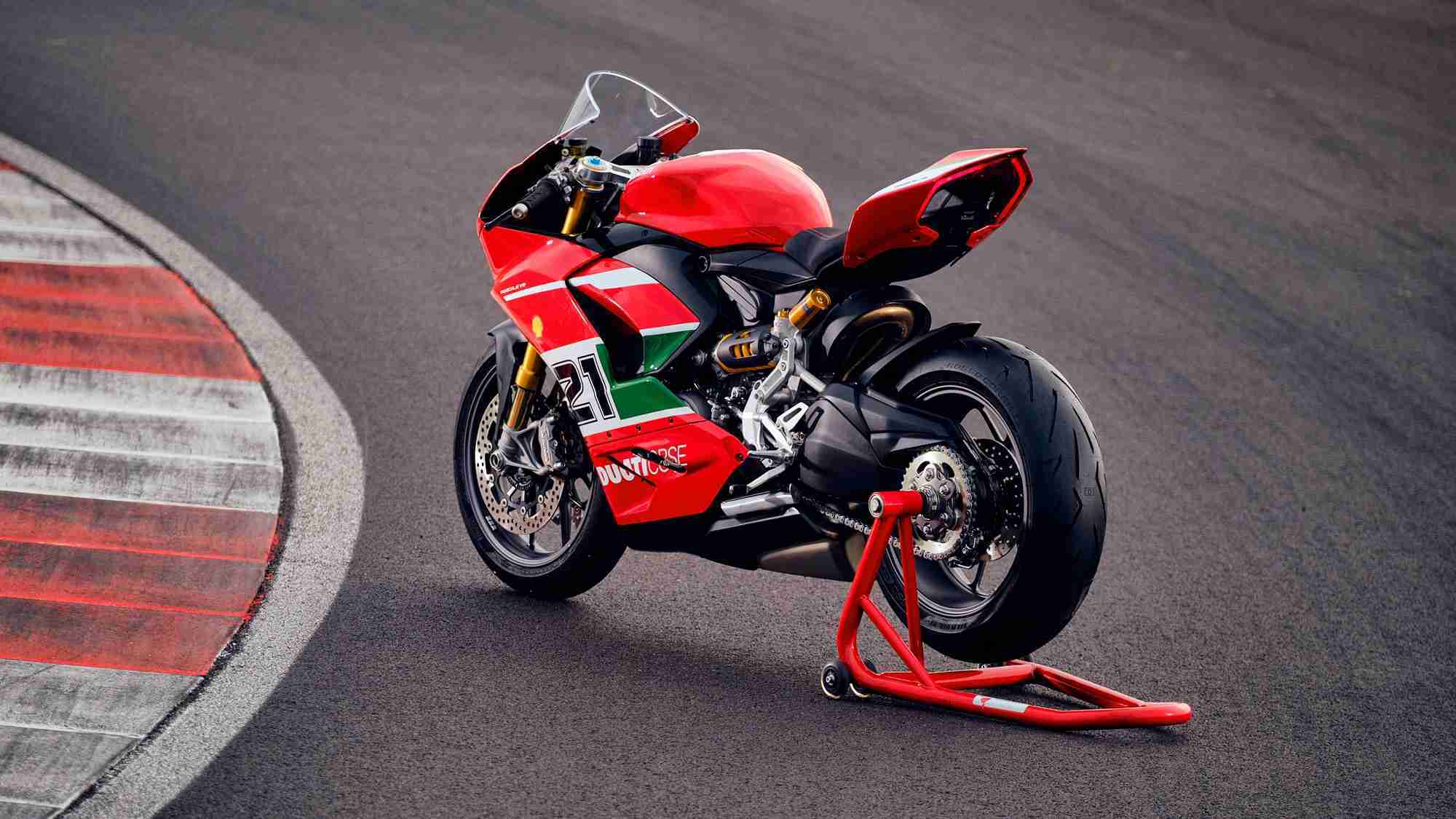 Ducati Panigale V2 - Troy Bayliss tribute
