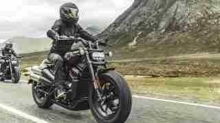 Harley-Davidson Sportster S headlight front view