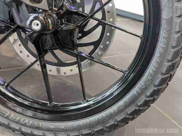 KTM 250 Adventure back - rear tyre