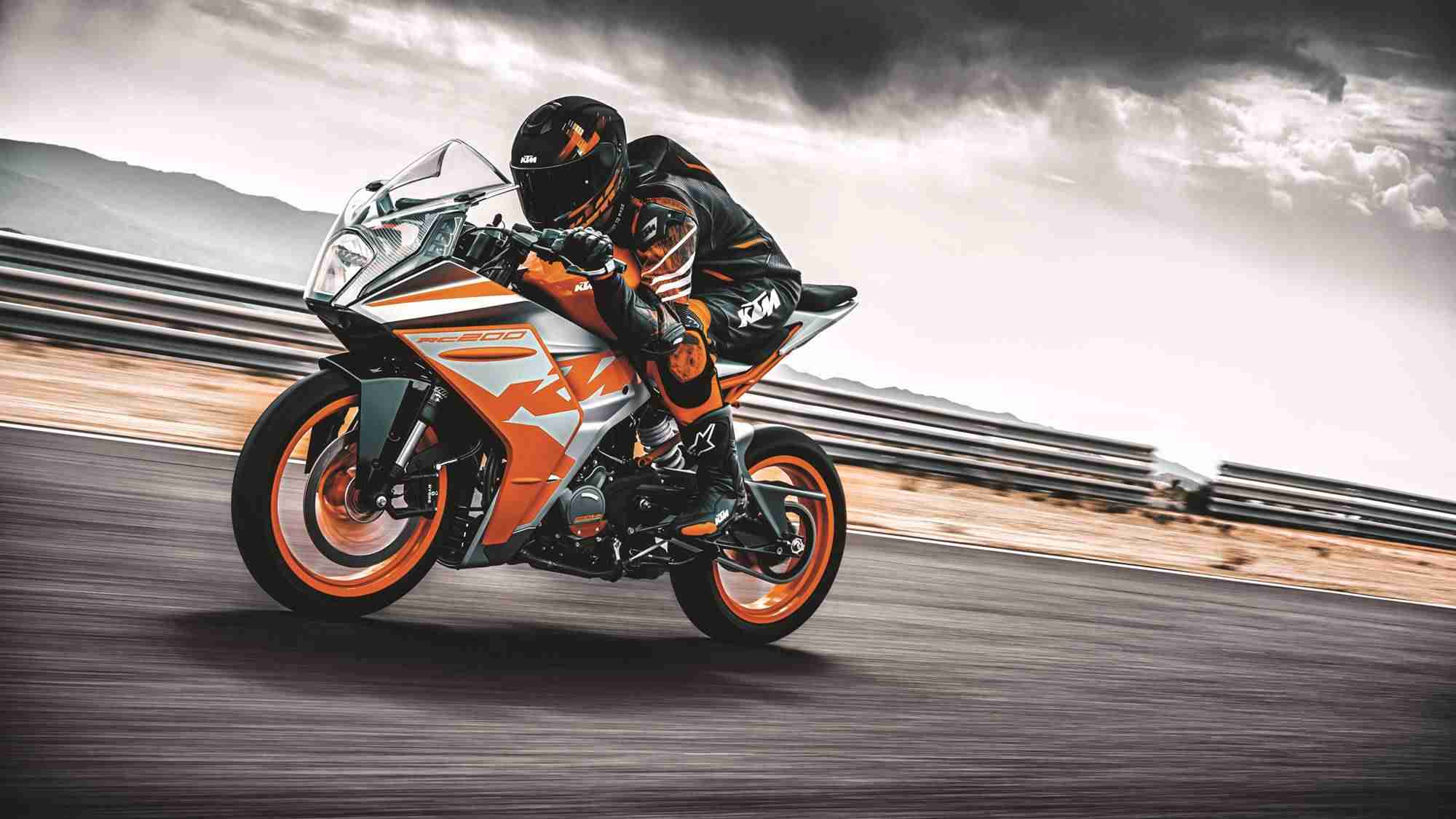 2020 KTM RC 200 | IAMABIKER - Everything Motorcycle! 2020 KTM RC 200 | IAMABIKER - Everything Motorcycle!